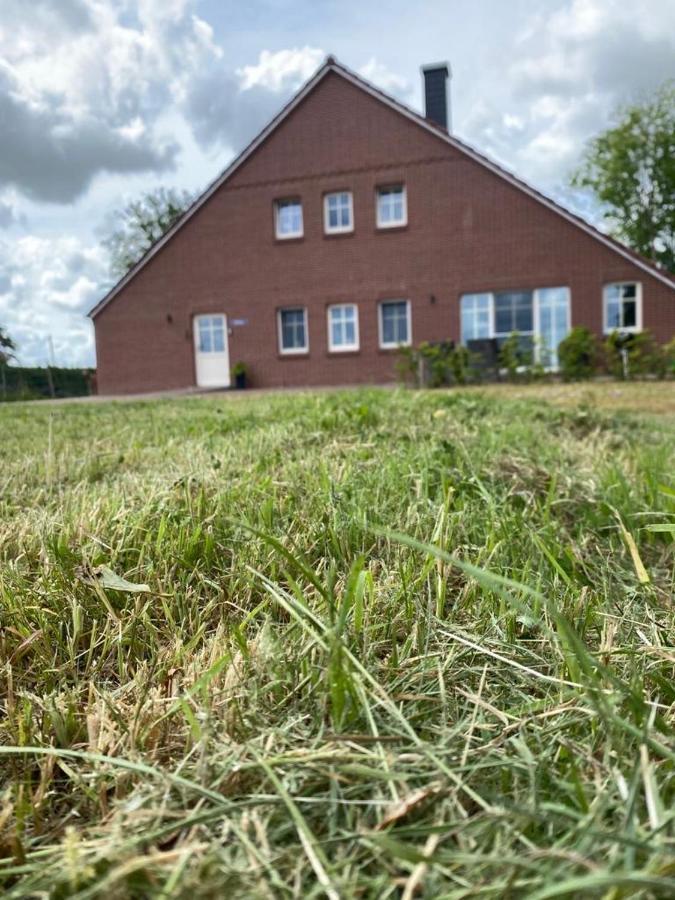 Landhaus "Alte Welt" Nordseekueste Osteel Экстерьер фото